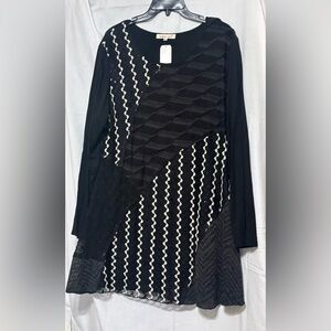 Elegant Black and White Patterned Dress